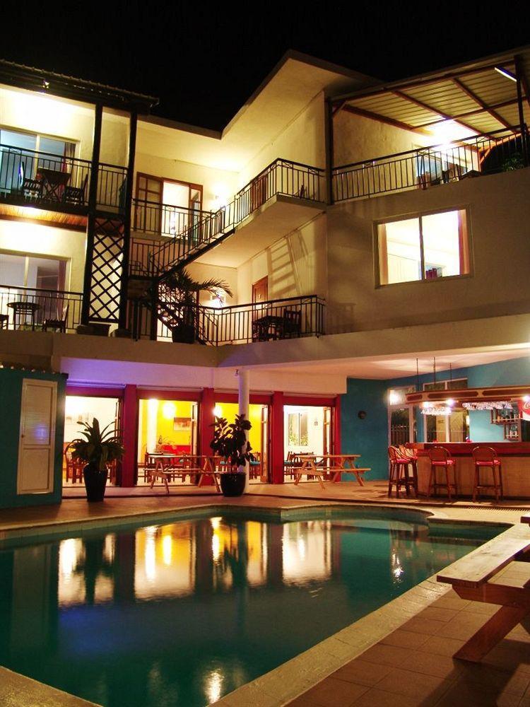 Dzama Hotel Grand Bay Buitenkant foto