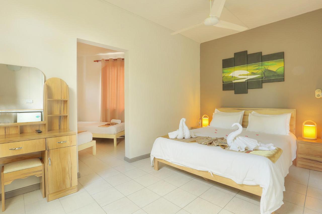 Dzama Hotel Grand Bay Buitenkant foto