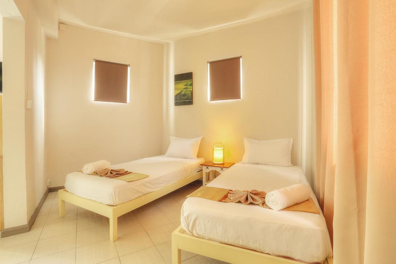 Dzama Hotel Grand Bay Buitenkant foto