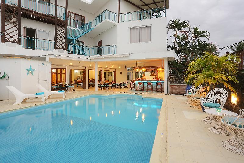 Dzama Hotel Grand Bay Buitenkant foto